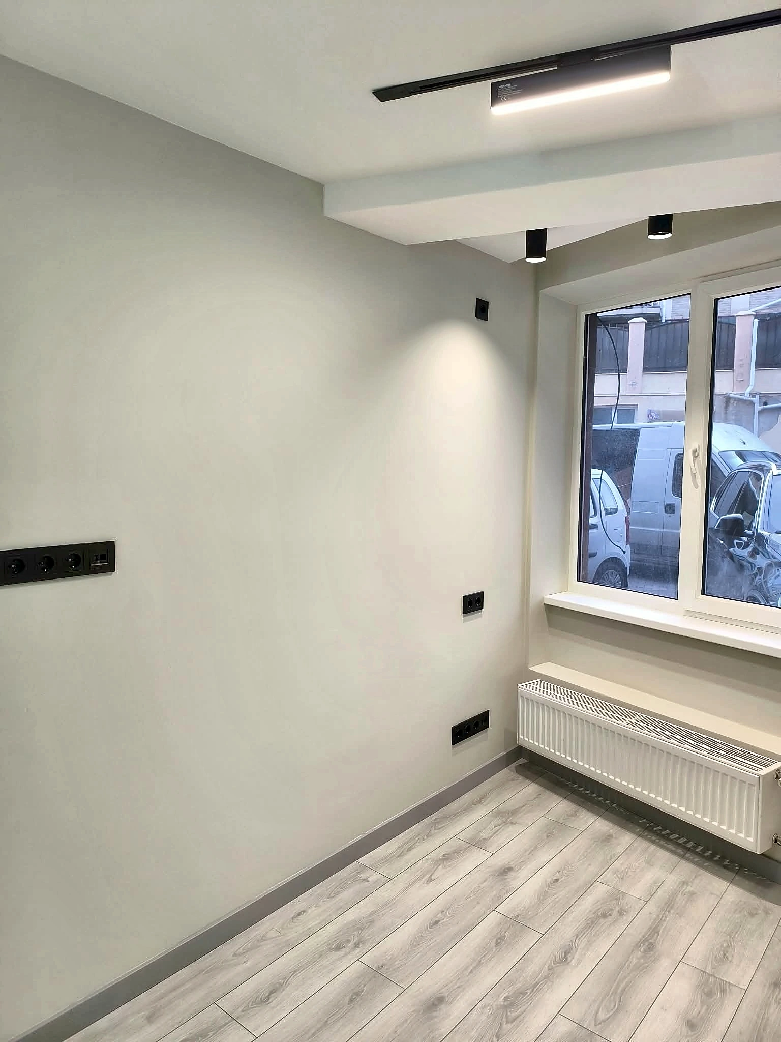 Completed room with clean wall and trim lines